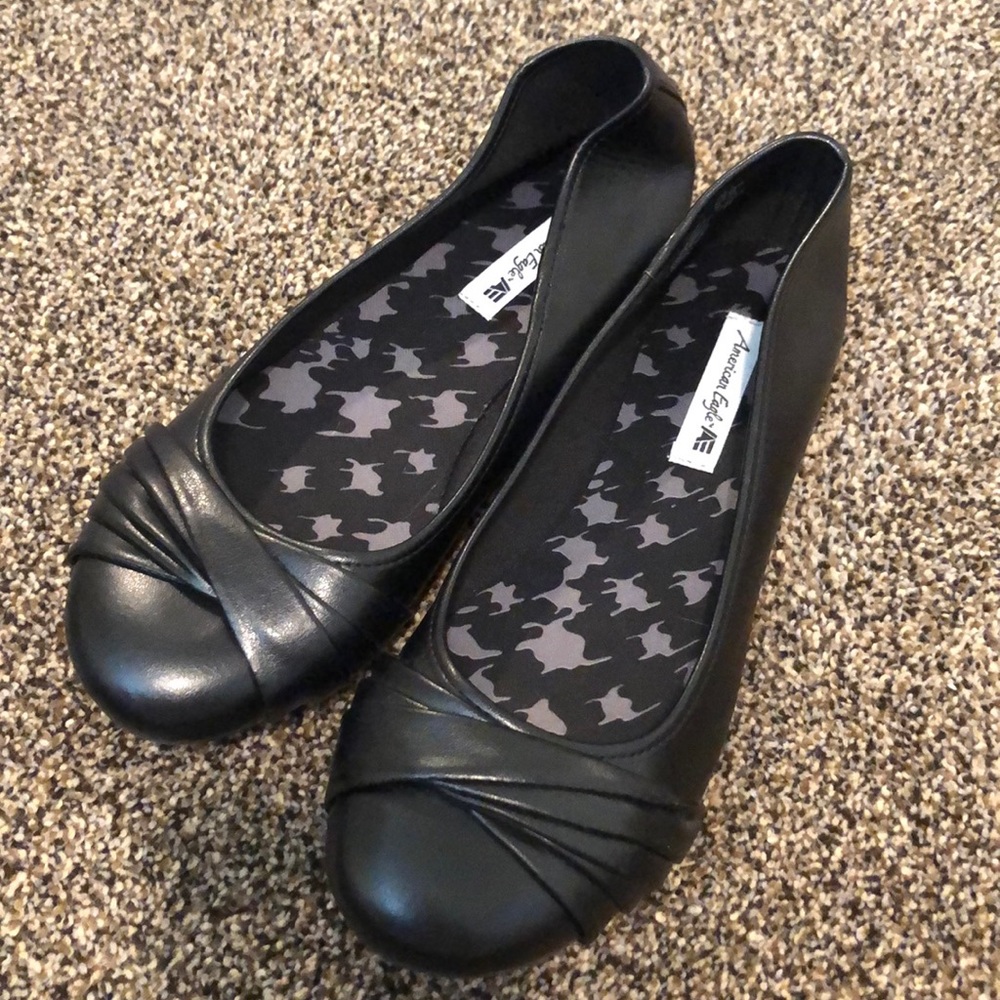 American Eagle Outfitters Black Flats with Knotted Detail